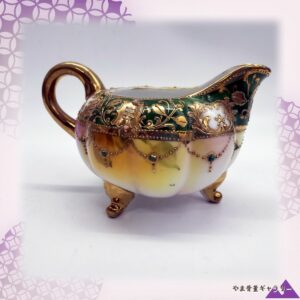 【緑地に灯る金盛の粒】オールドノリタケ 金盛 ジュエル装飾 薔薇文 クリーマー