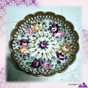 【卓を彩る三足の小花】オールドノリタケ コラレン 花文 三足 菓子鉢 金彩