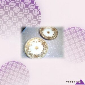 【金蔓ひらく白磁の対】オールドノリタケ 金盛 唐草文 飾皿 二枚