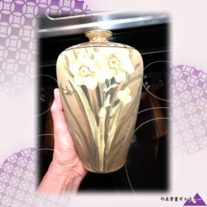 【霞の地にひらく水仙】オールドノリタケ 水仙文 花瓶 金彩