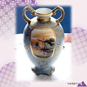 【帆船が湖面をすべる夕】オールドノリタケ ジュエル装飾 帆船風景文 両耳花瓶 金彩
