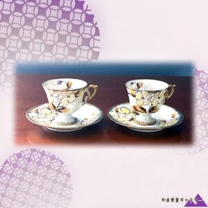 【玉虫色にひらく花水木】オールドノリタケ コラレン ラスター彩 デミタスカップ&ソーサー 金彩