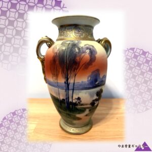 【夕映えの湖畔が棚に灯る】オールドノリタケ 風景文 ジュエル装飾 両耳花瓶 金彩