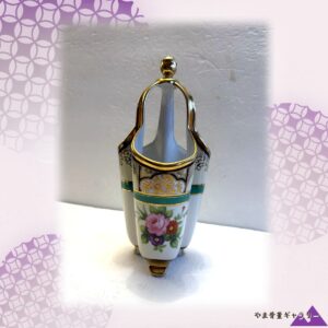 【金彩の籠に咲く薔薇】オールドノリタケ 金彩 薔薇文 籠型花瓶 唐草文