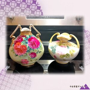 【金肩に咲きあふれる薔薇】オールドノリタケ 薔薇文 両耳花瓶 金彩