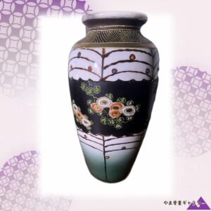 【盛上が躍る藍の花野】薩摩焼 盛上 花文 花瓶 金彩