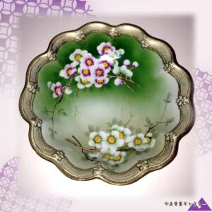 【緑の地に桜が静かにひらく】オールドノリタケ 金盛 桜文 飾鉢