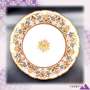 【金の縁に木の葉と格子】オールドノリタケ 金盛 花文 飾皿