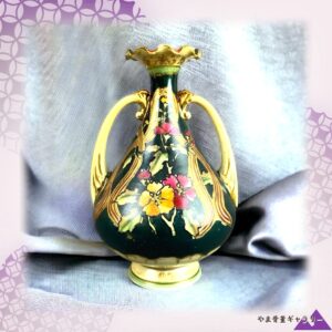 【深緑にひらく野の花】オールドノリタケ 草花文 双耳花瓶 金彩