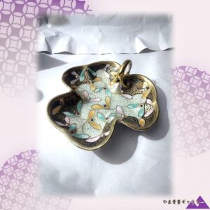 【四葉に宿る金の重み】オールドノリタケ ジュエル装飾 飾鉢 金彩