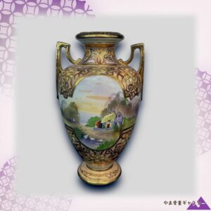 【夕映えの茅葺きの家】オールドノリタケ 金彩 風景文 双耳花瓶