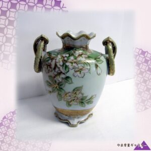 【花影ゆるる耳付瓶】オールドニッポン 花文 両耳花瓶 金彩