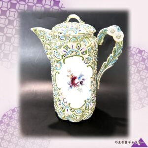 【一面の盛上に咲く小花】オールドノリタケ 盛上 花文 チョコレートポット 金彩