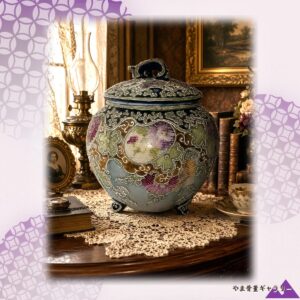 【蓋を開ける小さな祝祭】オールドノリタケ 盛上 花文 蓋物