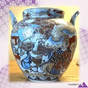 【群像が釉のひびに息づく】薩摩 人物文 花瓶 金彩