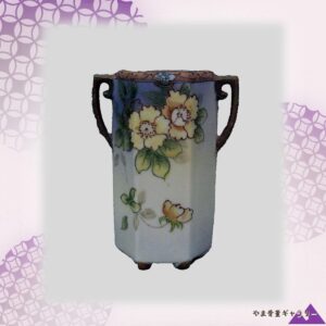 【野ばらが六面に咲く】オールドノリタケ 盛上 野ばら文 六角花瓶 金彩