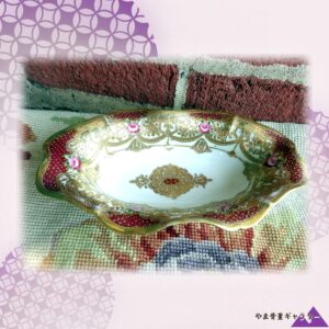 【紅と金に咲く舟形】オールドノリタケ 金盛 薔薇文 飾鉢 金彩