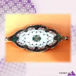 【緑と珠が垂れる舟形の器】オールドニッポン 緑地 ジュエリング 舟形鉢 金彩