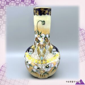 【金と碧玉のまとう花面】オールドノリタケ 盛上 花文 両耳花瓶 金彩 ジュエル装飾