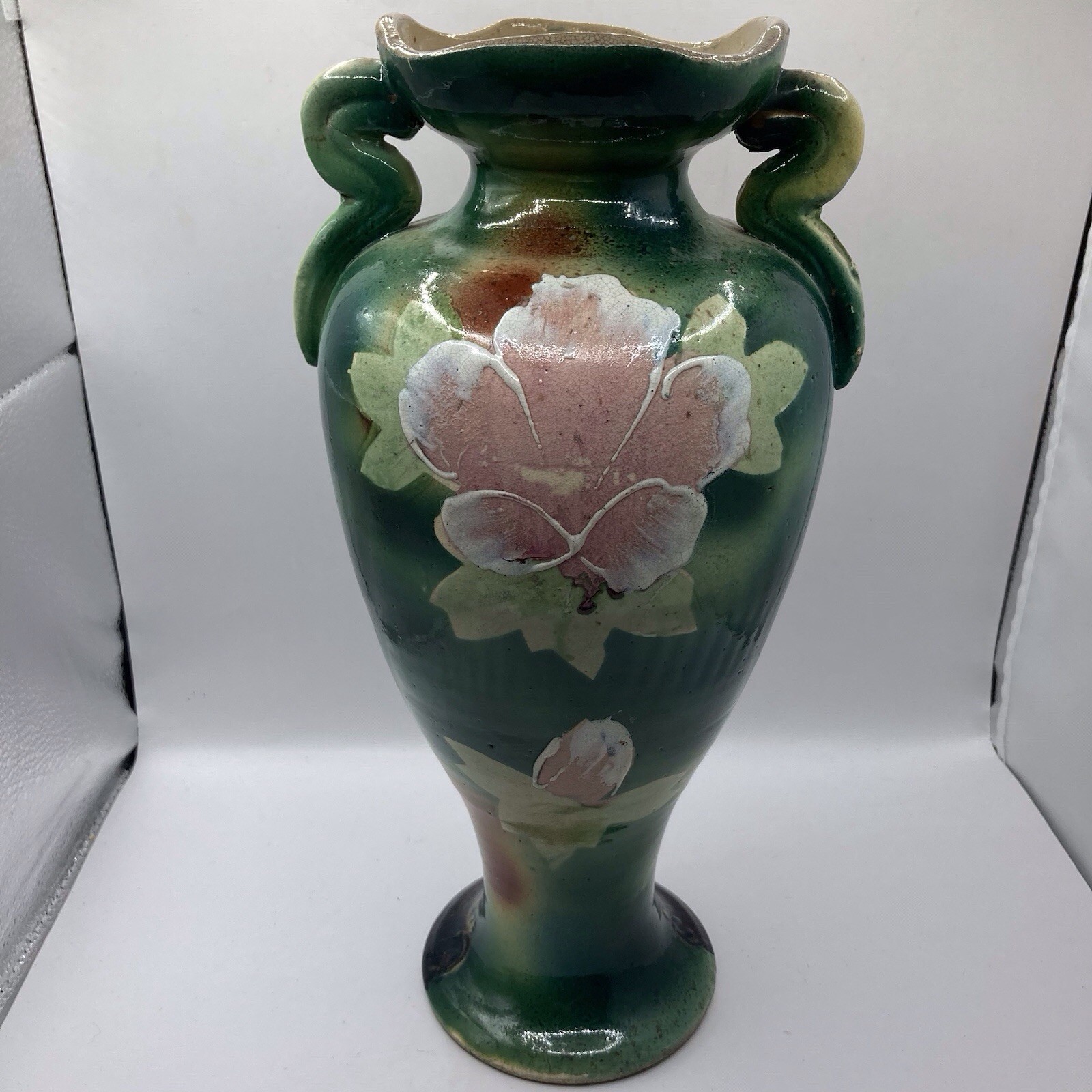 【深緑にひらく大輪の薔薇】オールドニッポン 盛上 薔薇文 両耳飾壷 - 画像 (3)