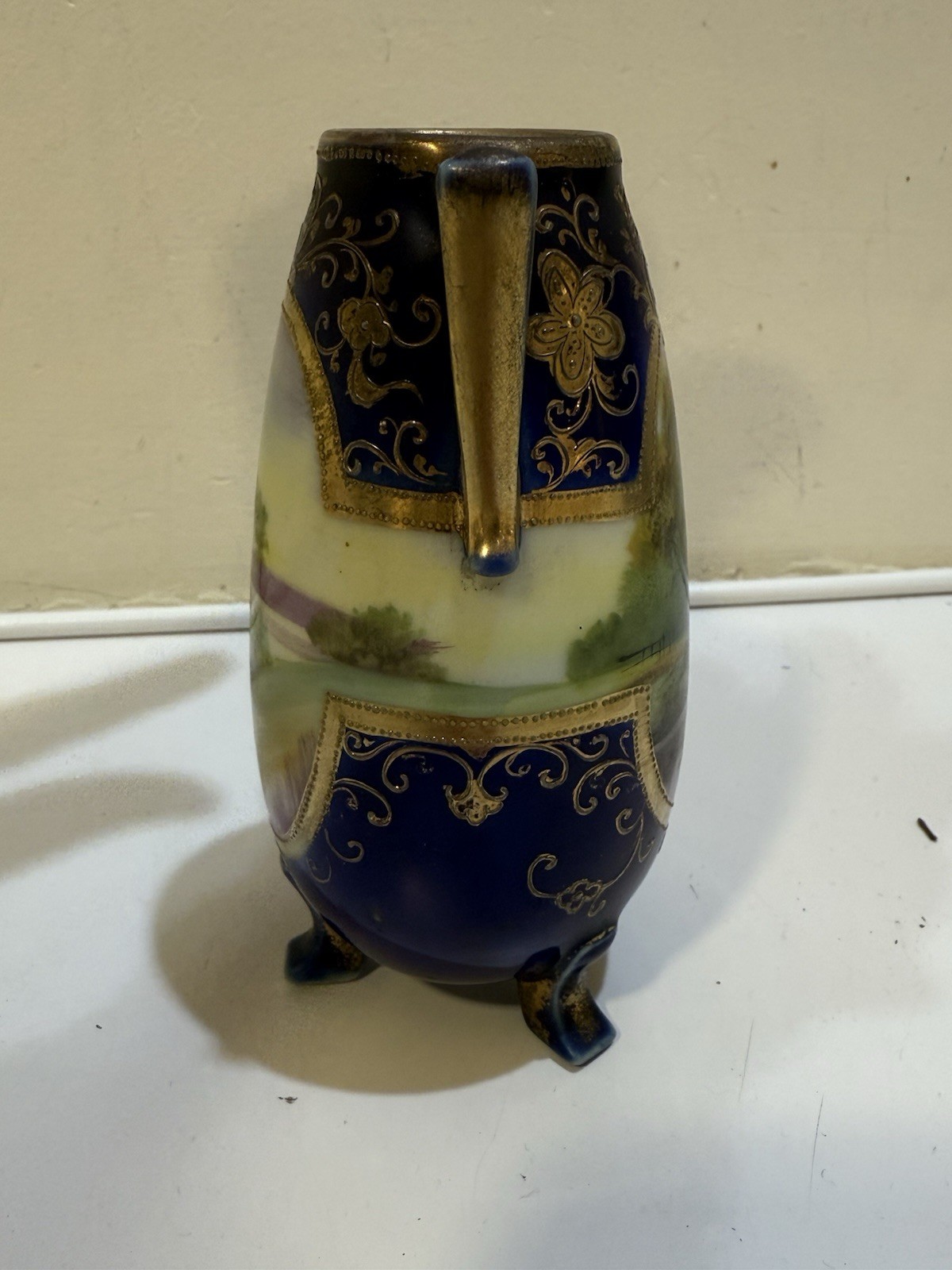 【瑠璃の窓にひらく水辺】オールドノリタケ コバルト金彩 風景文 両耳花瓶 - 画像 (2)