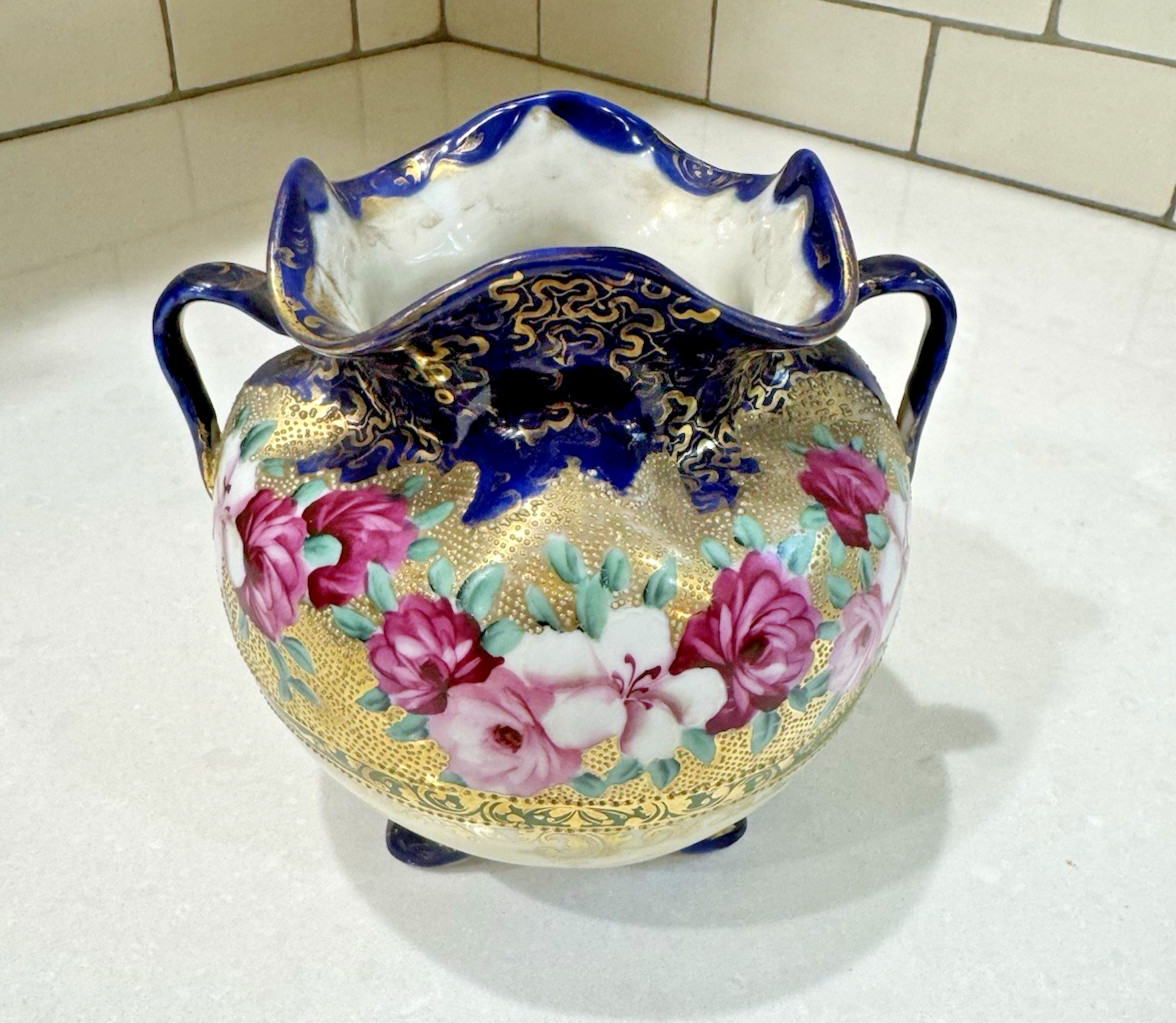 【藍と金に咲く薔薇帯】オールドノリタケ 盛上 薔薇文 両耳花瓶 金彩 - 画像 (3)