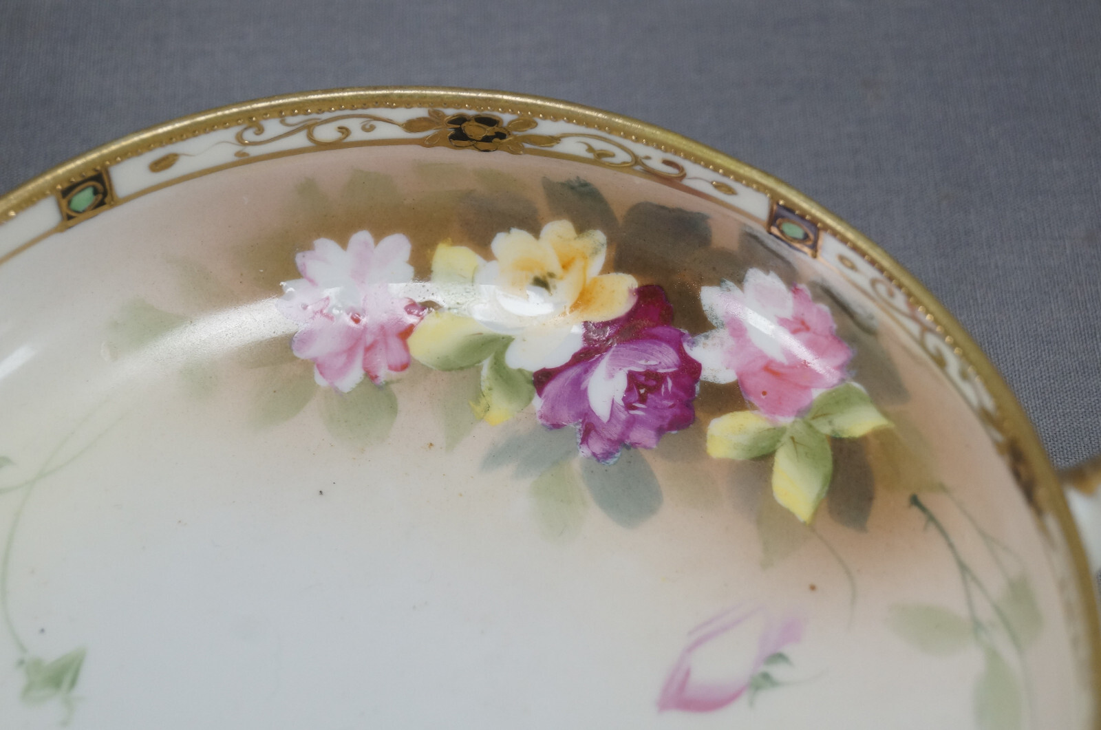 【卓上にひらく薔薇の宴】オールドノリタケ 薔薇文 両手鉢 金彩 ジュエル装飾 - 画像 (2)