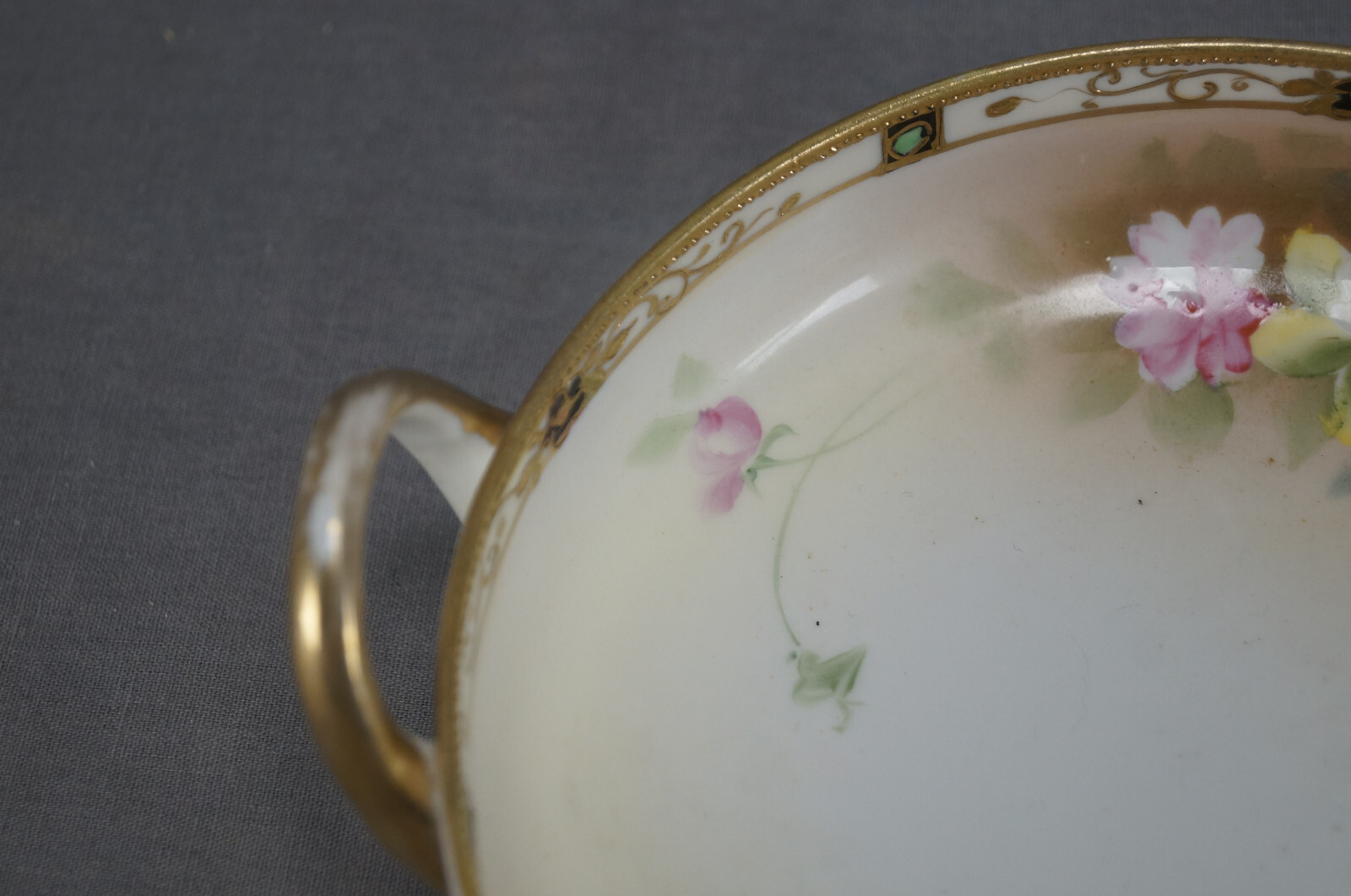【卓上にひらく薔薇の宴】オールドノリタケ 薔薇文 両手鉢 金彩 ジュエル装飾 - 画像 (3)