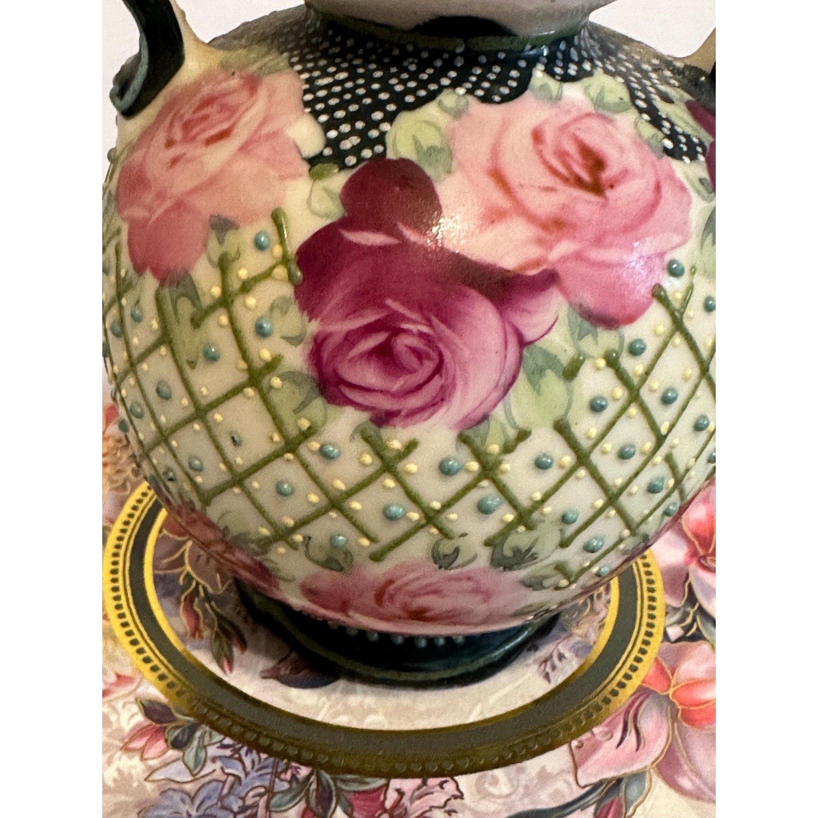 【珠つぶに薔薇が結ぶ】オールドノリタケ ビーディング 薔薇文 両耳花瓶 金彩 - 画像 (3)