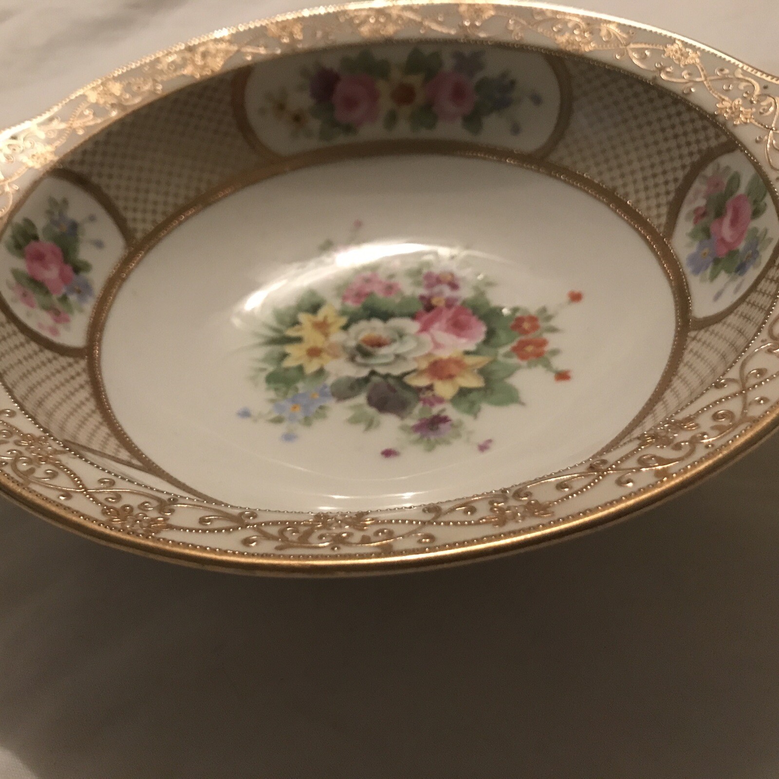 【金の蔓が花を抱く】オールドノリタケ 金盛 花文 両耳飾鉢 金彩 - 画像 (2)