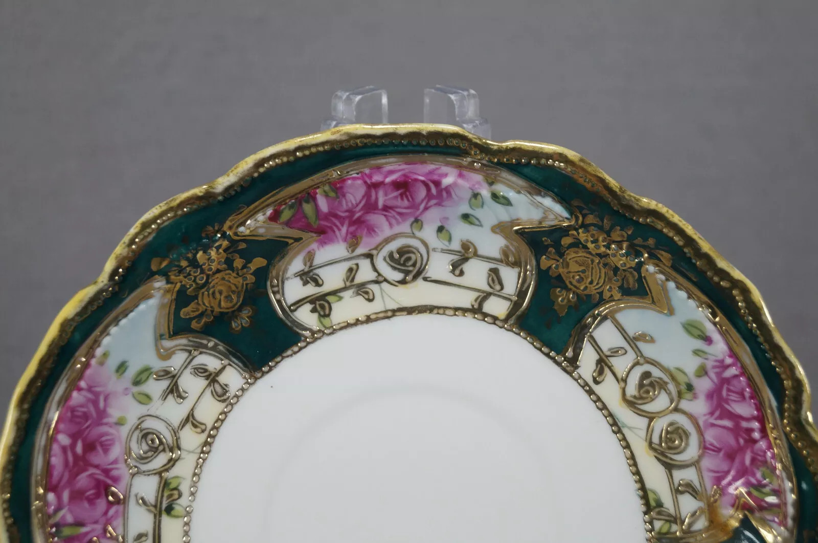 【深緑に咲く薔薇と金珠】オールドノリタケ ジュエル装飾 薔薇文 受皿 金彩 - 画像 (2)