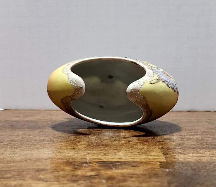 【三日月にいだく勿忘草】オールドノリタケ コラレン 勿忘草文 三日月形 花瓶 - 画像 (3)