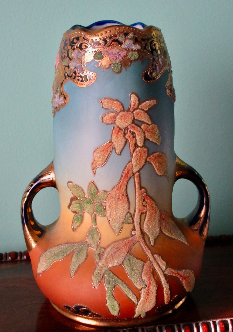 【霞を渡る珊瑚の花】オールドノリタケ コラレン 花文 双耳花瓶 金彩 - 画像 (3)
