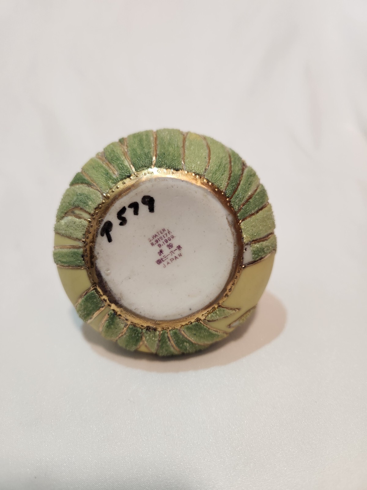 【飴色地にひらく水仙】オールドノリタケ コラレン 水仙文 双耳花瓶 金彩 - 画像 (3)