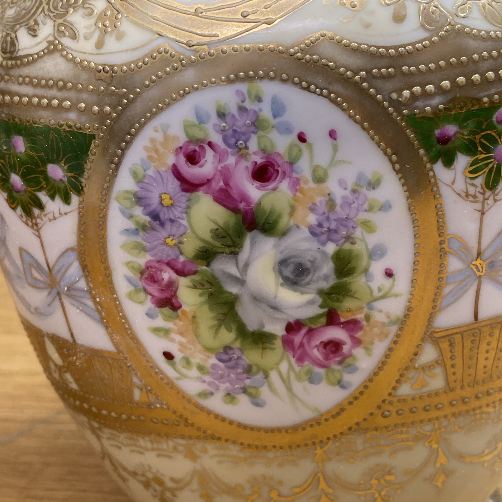 【金に守られる花束】オールドノリタケ ジュエル装飾 薔薇文 双耳花瓶 金彩 - 画像 (3)