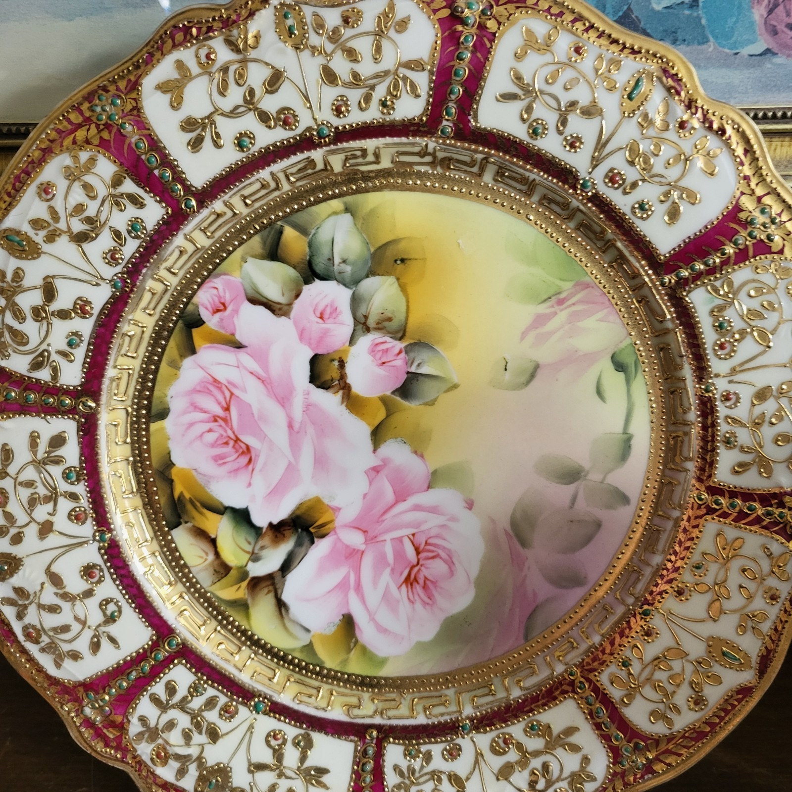 【臙脂と金にいだかれた薔薇】オールドノリタケ 金盛 薔薇文 飾皿 金彩 - 画像 (2)