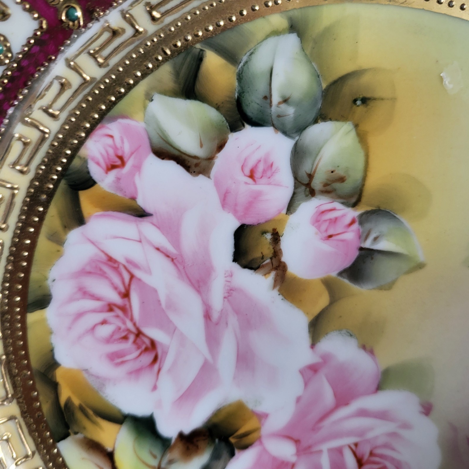【臙脂と金にいだかれた薔薇】オールドノリタケ 金盛 薔薇文 飾皿 金彩 - 画像 (3)