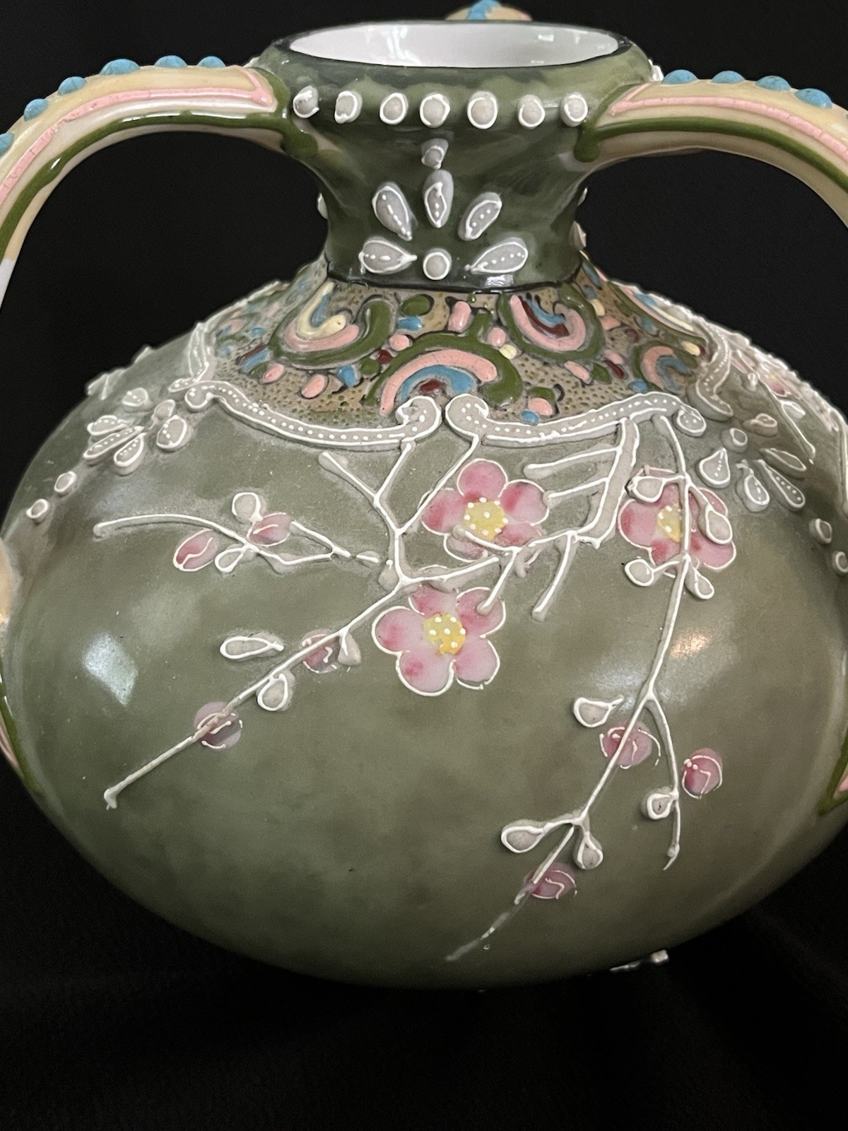 【白盛の梅枝なだれ咲く】オールドノリタケ 盛上 梅文 花瓶 アールヌーボー - 画像 (3)