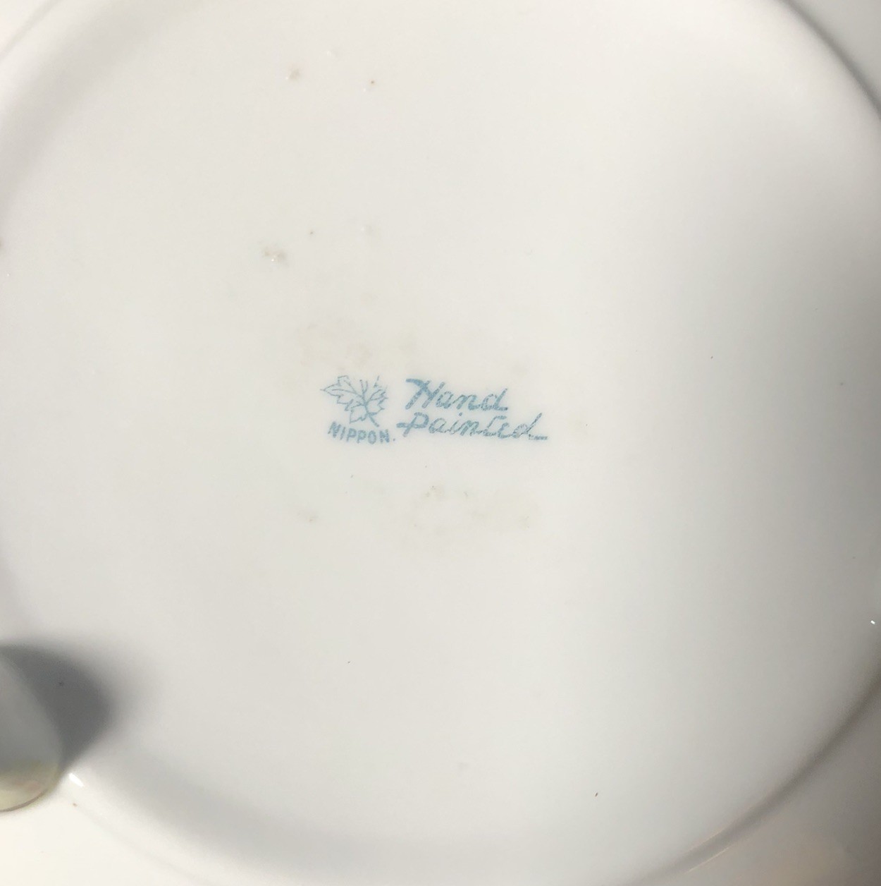 【白磁を駆ける金の唐草】オールドノリタケ 金彩 ビーディング 飾鉢 三足 - 画像 (3)