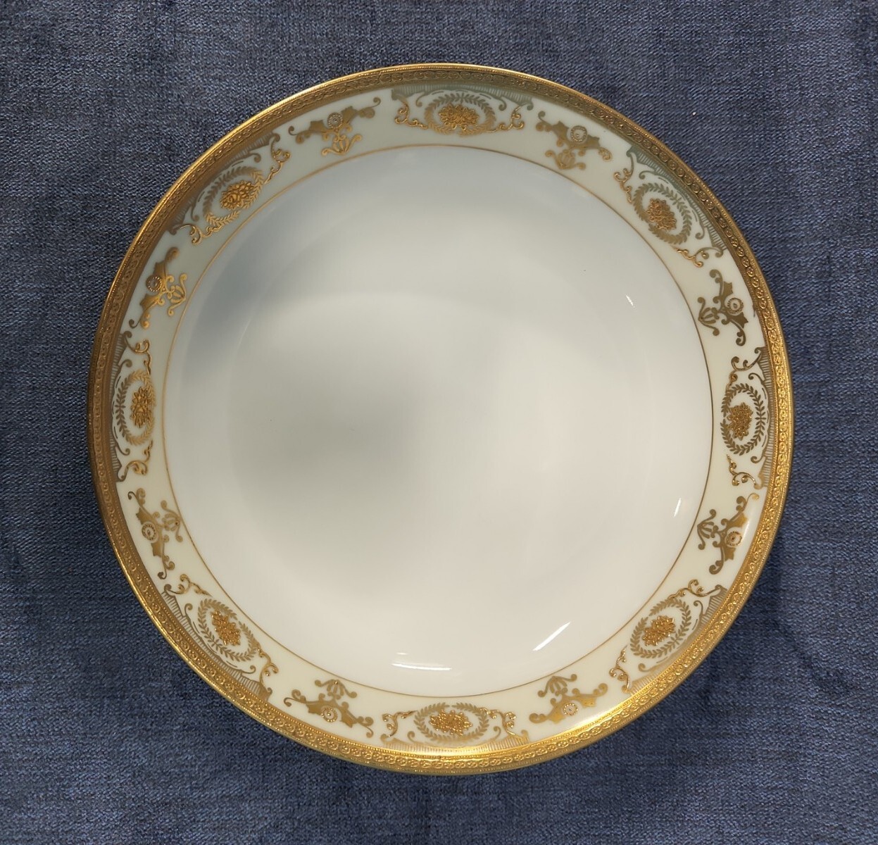 【金のリースめぐる白皿】オールドノリタケ 金盛 花文 スープ皿 - 画像 (2)