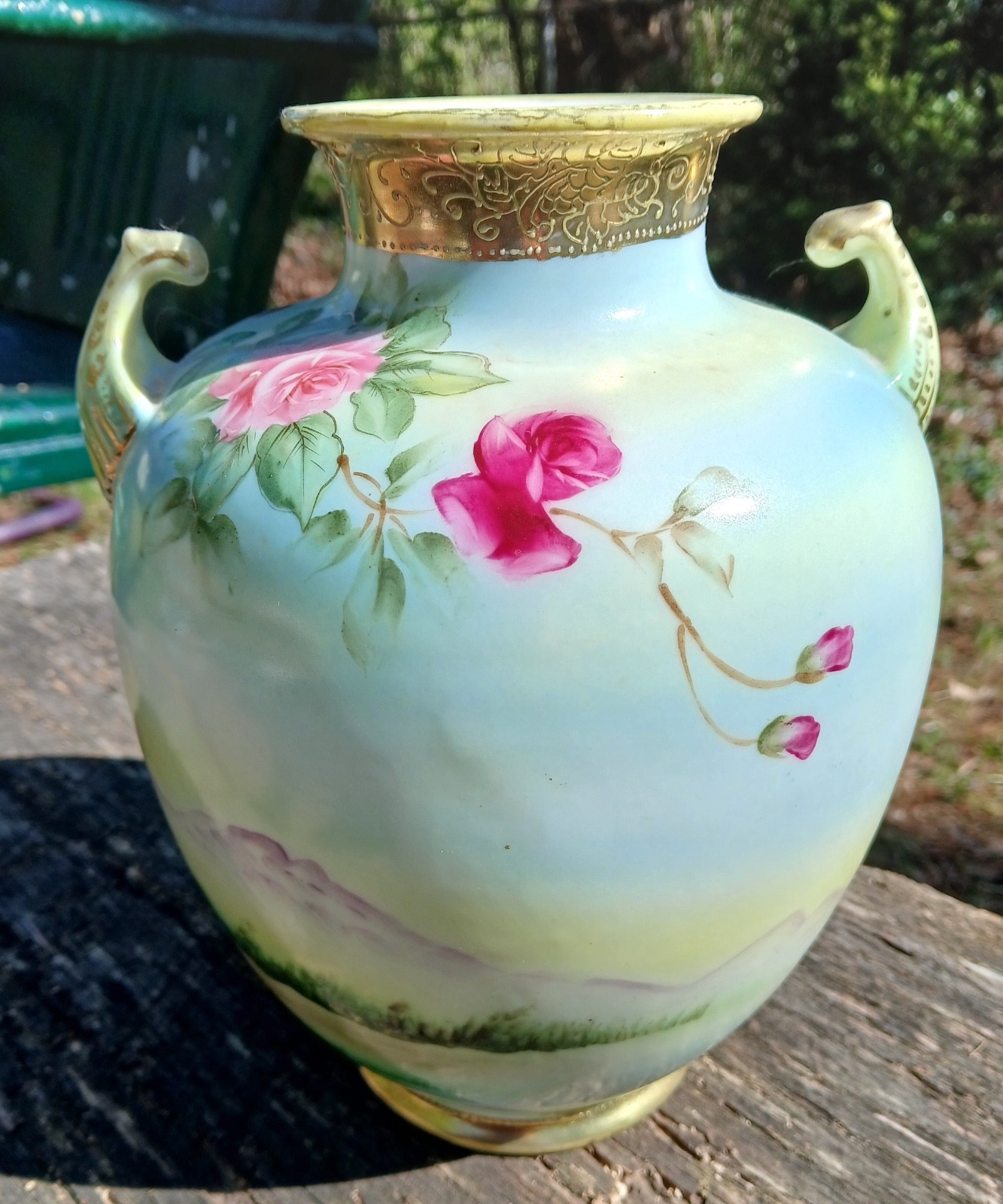 【咲きこぼれる大輪の薔薇】オールドニッポン 薔薇文 両耳花瓶 金彩 - 画像 (2)