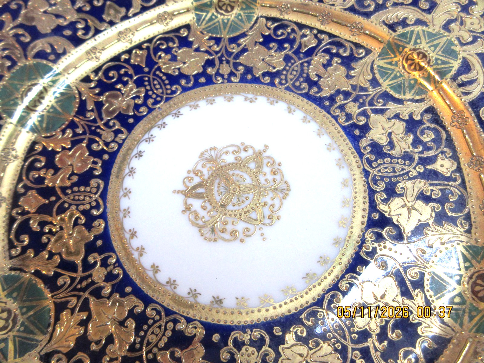 【瑠璃と金の重なる威風】オールドノリタケ コバルト金彩 唐草文 両手飾皿 盛上 - 画像 (3)