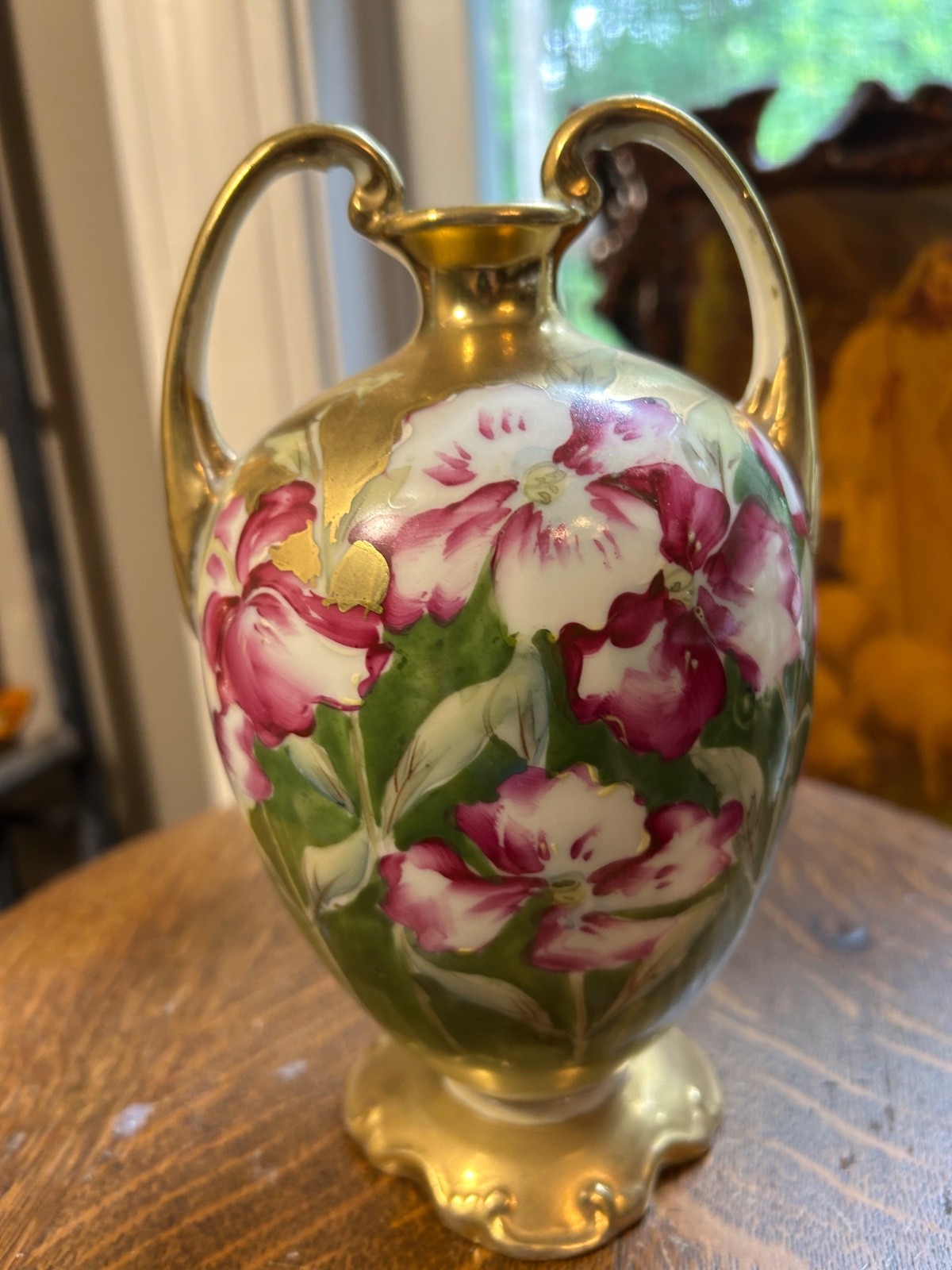 【緑に咲く紅白の花】オールドノリタケ 花文 両耳花瓶 金彩 - 画像 (2)