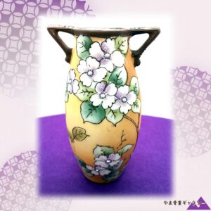 【白い盛上が可憐に灯る】オールドノリタケ 盛上 花文 花瓶