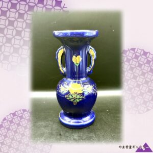 【瑠璃の地に金の一輪】瑠璃釉 金彩 薔薇文 双耳 花瓶