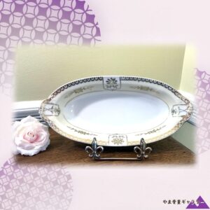 【金の小花が縁にそっと灯る】オールドノリタケ 金盛 花文 オーバル鉢 金彩