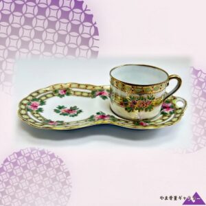 【緑の宝玉と薔薇の受け皿】オールドノリタケ ジュエル装飾 薔薇文 スナックセット 金彩 透かし
