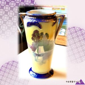 【夕映えの湖に帆がすべる】オールドノリタケ 手描き 風景文 両耳花瓶 金彩