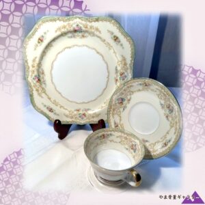 【唐草に咲く小花の三点】オールドノリタケ 花文 デザートセット 金彩