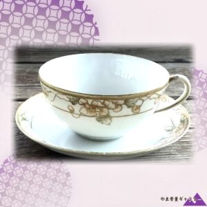 【淡い花帯が口辺をめぐる】オールドノリタケ 花文 カップ&ソーサー ジュエル装飾